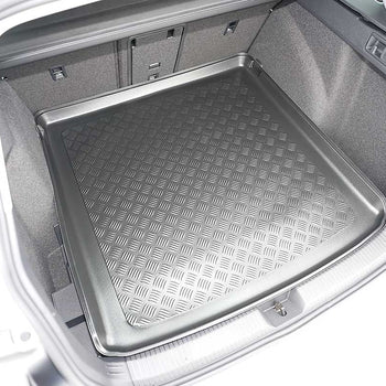 Vasche baule Volkswagen Golf 8 MHEV, carrozzeria auto famigliare, fabbricazione 11.2020 - presente, tronco superiore, pavimento del bagagliaio variabile in posizione più alta | 193883bsc