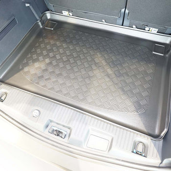 Vasche baule Ford Tourneo Courier II, carrozzeria van, fabbricazione 10.2023 - presente, 5 posti | 194059BSC