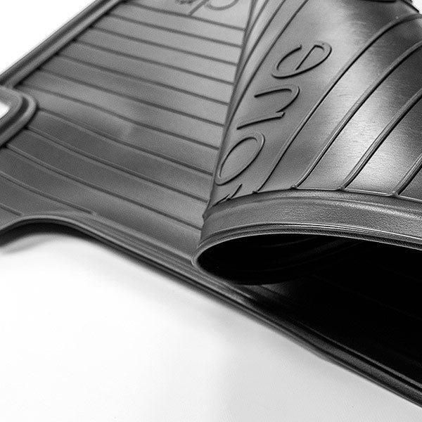 MATERIALE BEN RIFINITO E INODORE