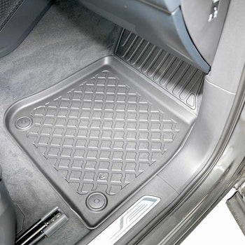 Tappetini auto a vaschetta Volkswagen Touareg III Facelift, fabbricazione 05.2023 - presente, carrozzeria suv | 603902