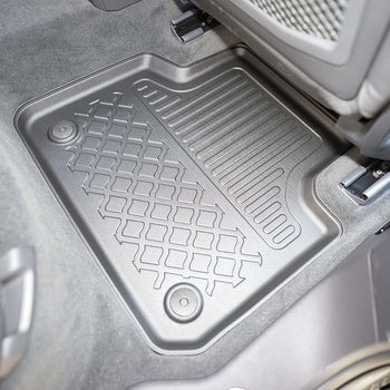 Tappetini auto a vaschetta Volkswagen Touareg III Facelift, fabbricazione 05.2023 - presente, carrozzeria suv | 603902