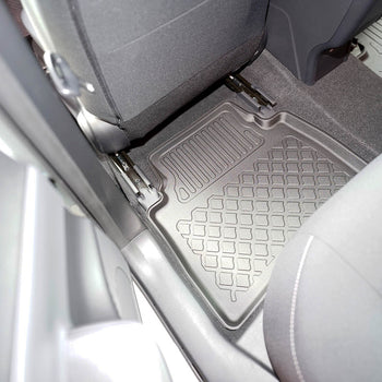 Tappetini auto a vaschetta Toyota Prius V PHEV, fabbricazione 07.2023 - presente, carrozzeria hatchback | 604281