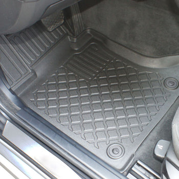 Tappetini auto a vaschetta BMW Serie 5 E61, fabbricazione 06.2004 - 2010, carrozzeria auto famigliare | 602058