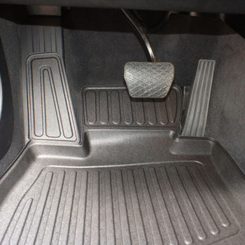 Tappetini auto a vaschetta BMW Serie 5 F10, fabbricazione 2013 - 01.2017, carrozzeria berlina facelift, senza x-drive | 602064