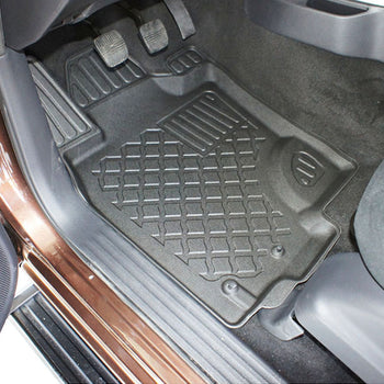 Tappetini auto a vaschetta Nissan Navara, fabbricazione 01.2016 - presente, carrozzeria pick-up doppia cabina | 603274