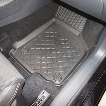 Tappetini auto a vaschetta Volkswagen Golf 5, fabbricazione 06.2007 - 2009, carrozzeria auto famigliare | 602559