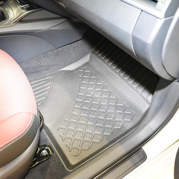 Tappetini auto a vaschetta Toyota Avensis III, fabbricazione 01.2009 - 08.2018, carrozzeria berlina facelift | 602768