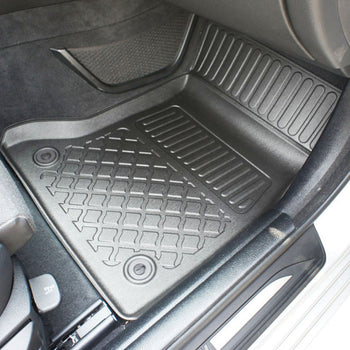 Tappetini auto a vaschetta BMW Serie 5 F10, fabbricazione 03.2010 - 2013, carrozzeria berlina prima del facelift, senza x-drive | 603163