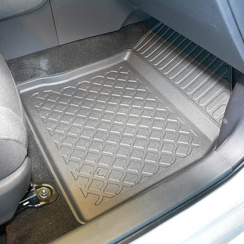 Tappetini auto a vaschetta Toyota Auris II Hybrid, fabbricazione 07.2013 - 12.2018, carrozzeria auto famigliare | 603374