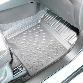 Tappetini auto a vaschetta Suzuki Vitara MHEV, fabbricazione 01.2020 - presente, carrozzeria suv non corrisponde al modello full hybrid | 603590
