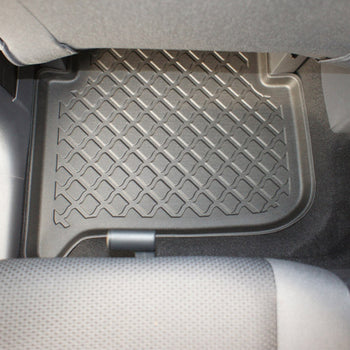 Tappetini auto a vaschetta Volkswagen Touran I, fabbricazione 03.2003 - 08.2015, carrozzeria van 5-7 posti, senza terza fila | 602551