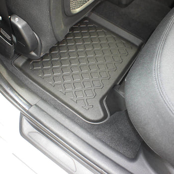 Tappetini auto a vaschetta BMW Serie 2 F46 Gran Tourer, fabbricazione 03.2015 - presente, carrozzeria van 5-7 posti, senza terza fila | 603167