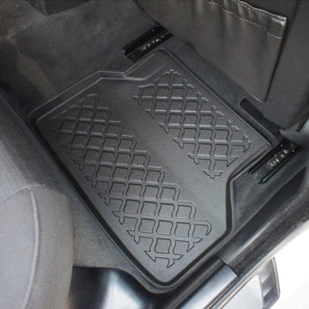 Tappetini auto a vaschetta BMW Serie 5 E60, fabbricazione 07.2003 - 02.2010, carrozzeria berlina | 602058