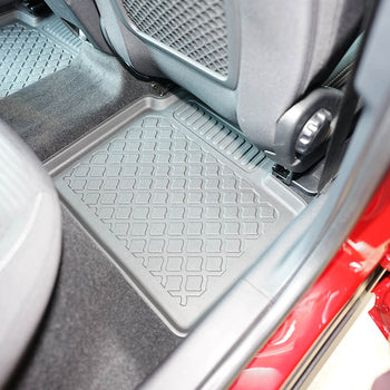 Tappetini auto a vaschetta Ford Focus IV MHEV, fabbricazione 07.2020 - presente, carrozzeria hatchback | 603141