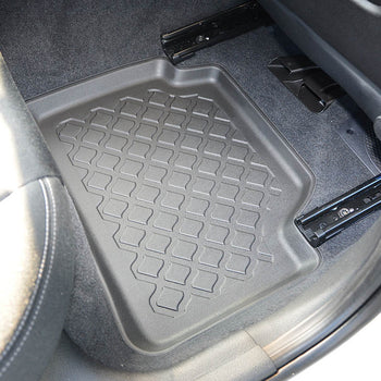 Tappetini auto a vaschetta BMW Serie 1 F20, fabbricazione 10.2011 - 06.2019, carrozzeria hatchback 3 porte | 603153