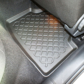 Tappetini auto a vaschetta Skoda Octavia III, fabbricazione 05.2013 - 05.2020, carrozzeria auto famigliare non corrisponde al modello e-tec mild hybrid | 603283