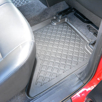 Tappetini auto a vaschetta Toyota Hilux, fabbricazione 09.2016 - presente, carrozzeria pick-up doppia cabina | 603380