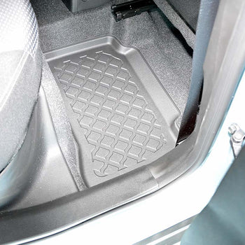 Tappetini auto a vaschetta Suzuki Vitara MHEV, fabbricazione 01.2020 - presente, carrozzeria suv non corrisponde al modello full hybrid | 603590