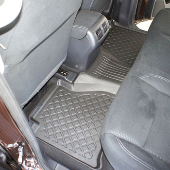 Tappetini auto a vaschetta Mercedes Classe X Clasa X, fabbricazione 01.2016 - presente, carrozzeria pick-up senza l'estintore fissato al passeggero a destra | 603361