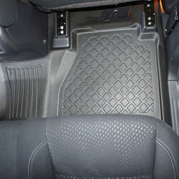 Tappetini auto a vaschetta Mercedes Classe X Clasa X, fabbricazione 01.2016 - presente, carrozzeria pick-up senza l'estintore fissato al passeggero a destra | 603361