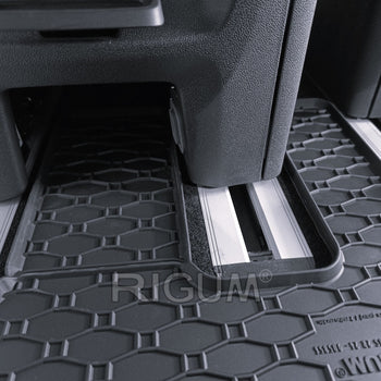 Tappetini auto in gomma Ford Tourneo Custom II, fabbricazione 2024 - presente, carrozzeria van seconda fila | 905854