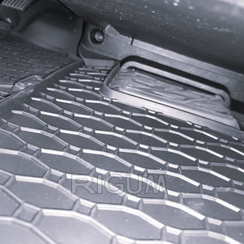 Tappetini auto in gomma Opel Movano C, fabbricazione 05.2021 - presente, carrozzeria van con box portaoggetti sotto i sedili | 905861