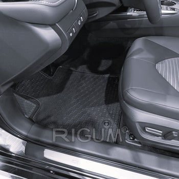 Tappetini auto in gomma Toyota Camry Hybrid, fabbricazione 2018 - 2024, carrozzeria berlina | 905991