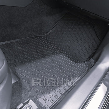Tappetini auto in gomma Toyota Camry Hybrid, fabbricazione 2018 - 2024, carrozzeria berlina | 905991