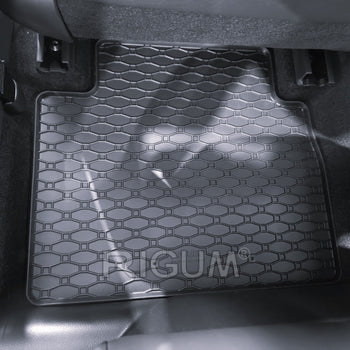 Tappetini auto in gomma Toyota Camry Hybrid, fabbricazione 2018 - 2024, carrozzeria berlina | 905991