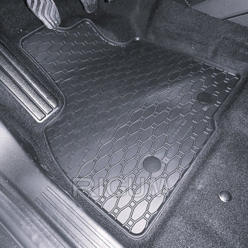 Tappetini auto in gomma Dacia Duster III MHEV, fabbricazione 06.2024 - presente, carrozzeria suv | 906646