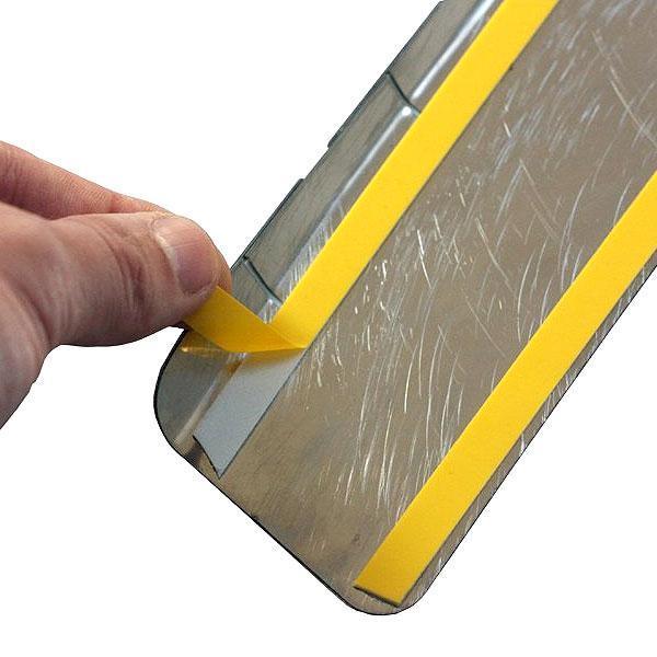 Montaggio con banda 3M