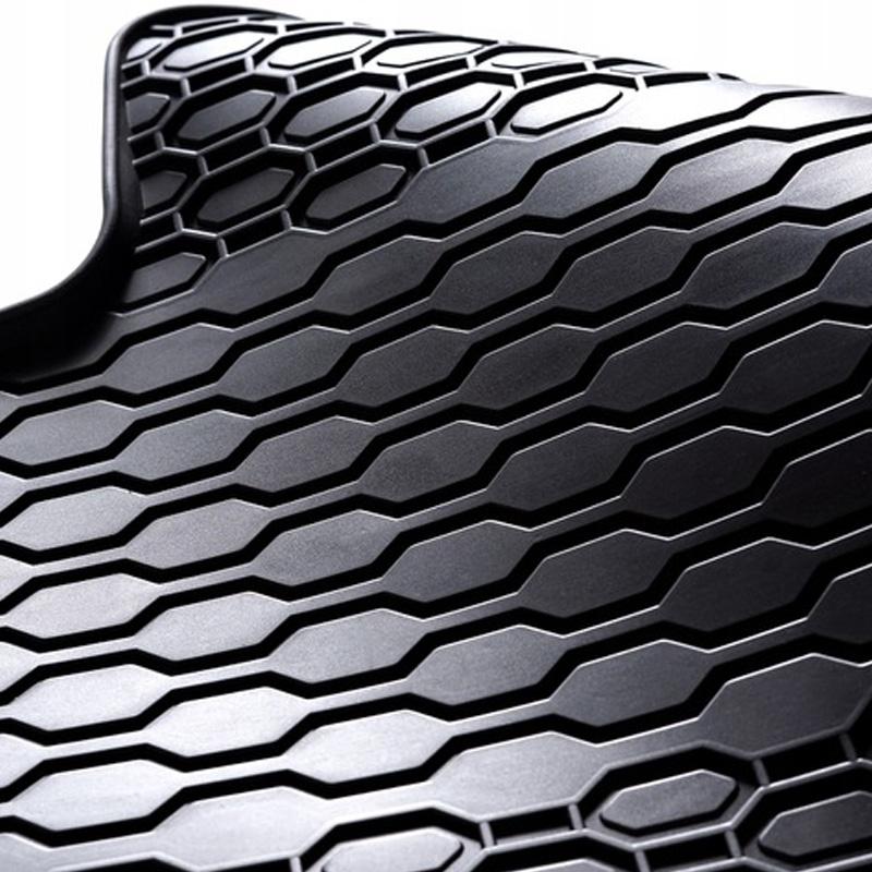 PROTEZIONE RINFORZATA SUL BATTITACCO DEL CONDUCENTE