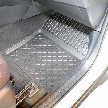 Tappetini auto a vaschetta Toyota Corolla Cross Hybrid, fabbricazione 11.2022 - presente, carrozzeria suv | 604280