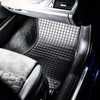 Tappetini auto in gomma Toyota Yaris IV, fabbricazione 09.2020 - presente, carrozzeria hatchback | ET411456