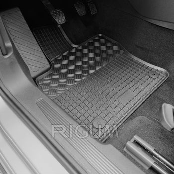 Tappetini auto in gomma Ford Tourneo Connect III, fabbricazione 05.2022 - presente, carrozzeria van 5 porte | 905168