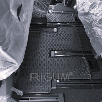 Tappetini auto in gomma Hyundai Staria, fabbricazione 2022 - presente, carrozzeria van 2a e 3a fila, 9 posti | 905939