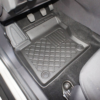 Tappetini auto a vaschetta Ford Focus III, fabbricazione 03.2011 - 08.2018, carrozzeria auto famigliare #2 - 5